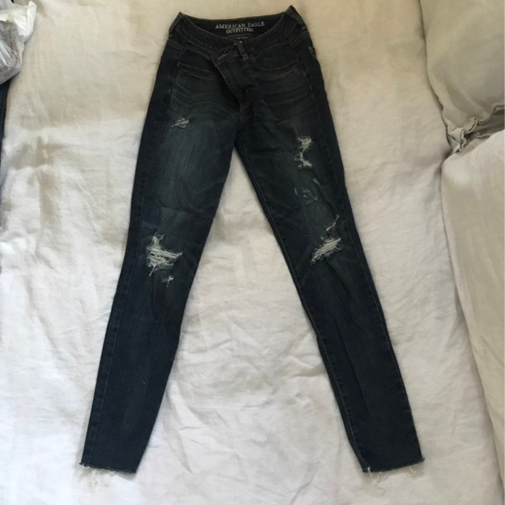 American Eagle AE distressed skinny jeans jeggings, size 4
